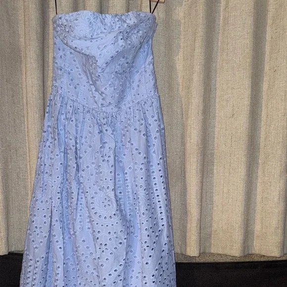 H&M Strapless Babydoll Midi Eyelet Dress in Soft Blue NWT S - Picture 8 of 9